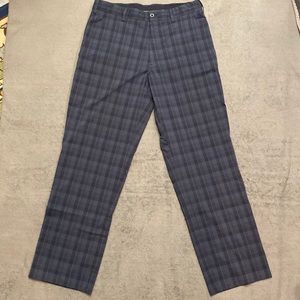 Mens medium 32x32 Nike plaid blue golf pants